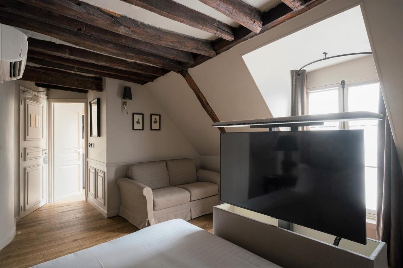 Deluxe Triple Room Balcony